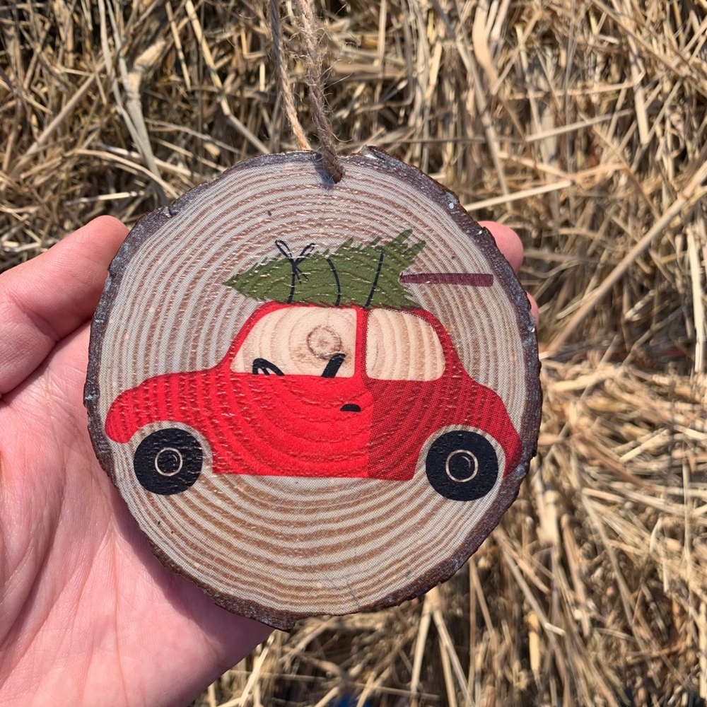 Rustic Wood Slice, Christmas Vacation Ornament, Christmas Tree Decoration - Picture 2 of 3